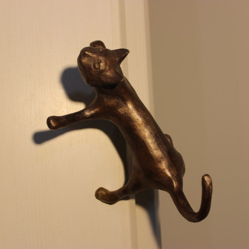 猫 ねこ ネコ 扉 取っ手 フック 引き出し 振り返りタイプ 壁掛けラック