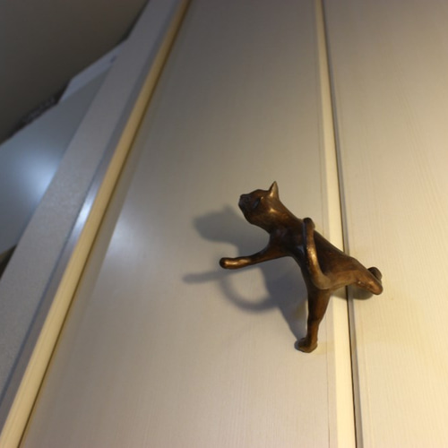 猫 ねこ ネコ 扉 取っ手 フック 引き出し 振り返りタイプ 壁掛けラック