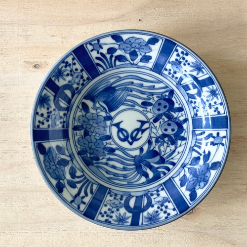 南記徳川家　皿　陶器　値段交渉お願い致します。 南記徳川家 皿 陶器 値段交渉お願い致します。