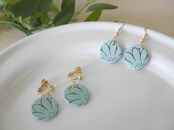 人気の波佐見焼 陶磁器アクセサリー（デイジーミント） ピアス（フック