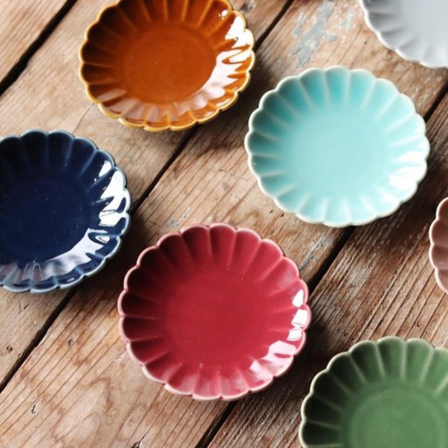 波佐見焼】 和山 菊型 小皿 薬味皿・豆皿 wazangama 通販 7582300