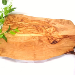 オリーブの木　カッティングボード　~Leccino~　２ 1枚目の画像