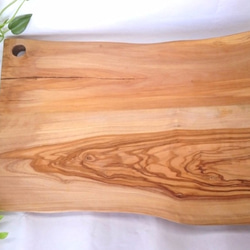 オリーブの木　カッティングボード　～Leccino～ ９ 2枚目の画像