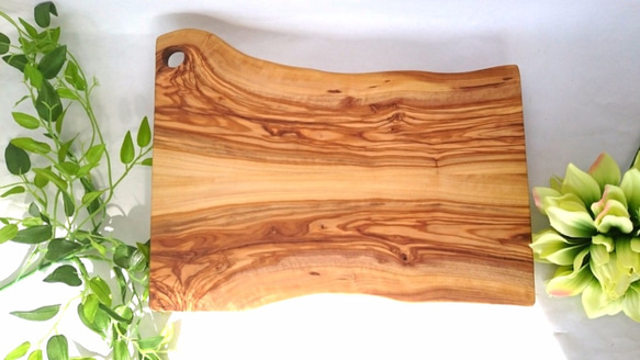 オリーブの木　カッティングボード　～Leccino～ 　12 2枚目の画像