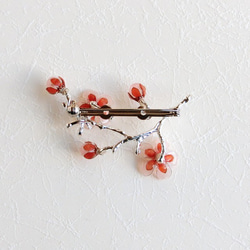 桜の小枝のブローチ（シルバー） 2枚目の画像