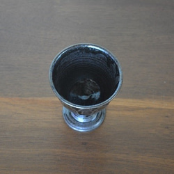 窯変虹彩黒　 ワインカップ 2枚目の画像