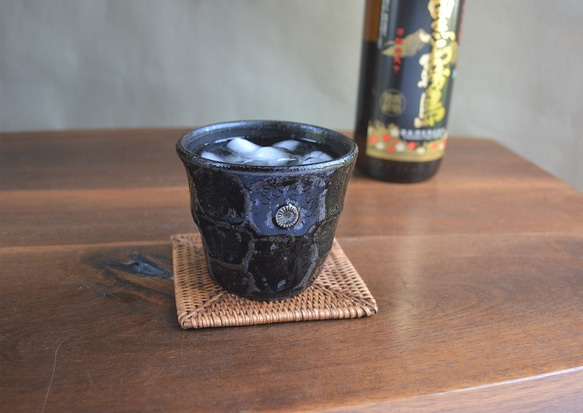 窯変虹彩黒　面取りロックカップ(大)　(焼酎・ウィスキー) 1枚目の画像