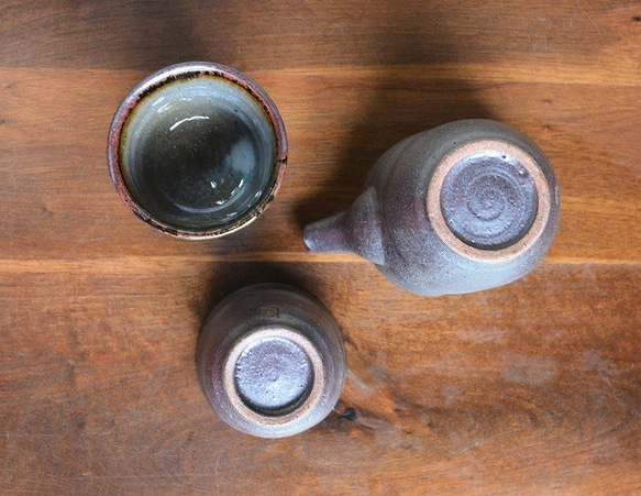 『Creema限定』酒器セット 桜島釉カップ2個 赤茶系 4枚目の画像