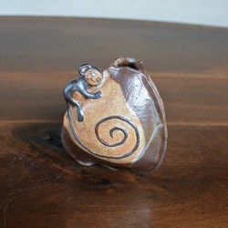 お猿さん　三面花瓶(一輪挿し・小) 2枚目の画像
