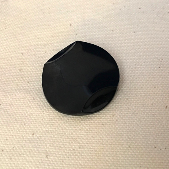 ガラスのアンティークボタン（G-10） 2枚目の画像