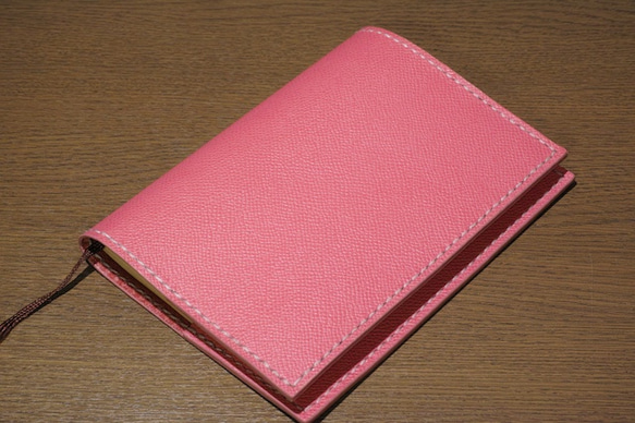 ブックカバー　文庫本サイズ　姫路レザー　ピンク 2枚目の画像