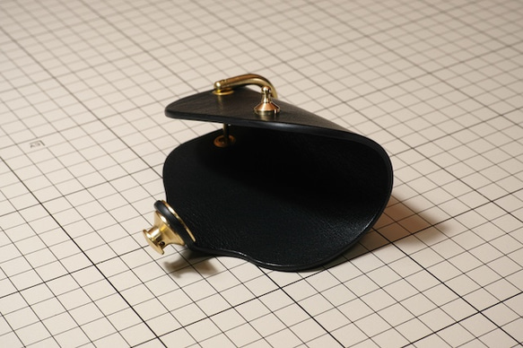 意大利皮革鑰匙包智能鑰匙兼容黃銅硬件黑色 第5張的照片