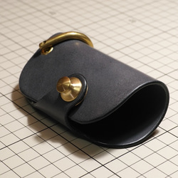 意大利皮革鑰匙包智能鑰匙兼容黃銅金屬配件灰色 第3張的照片