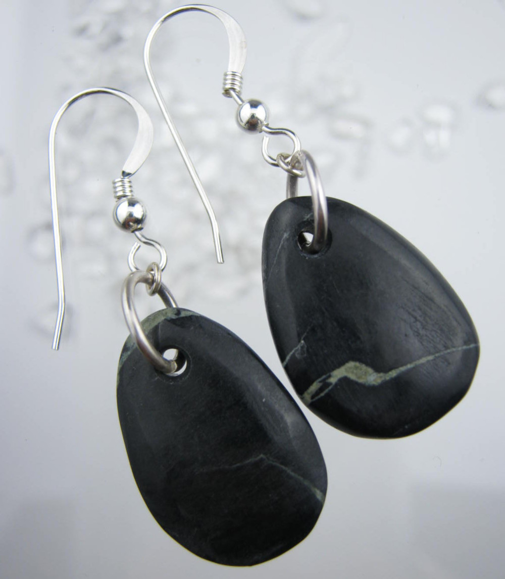 イルカのいる海  naked_luna_ear07 ラリマー ピアス　SILVER Black Larimar ブラック