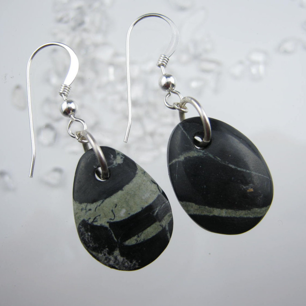 イルカのいる海  naked_luna_ear11 ラリマー ピアス　SILVER Black Larimar ブラック