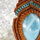 イルカのいる海 いないこともある　ラリマー マクラメ　ペンダント【送料無料】ma003いるか ドルフィン