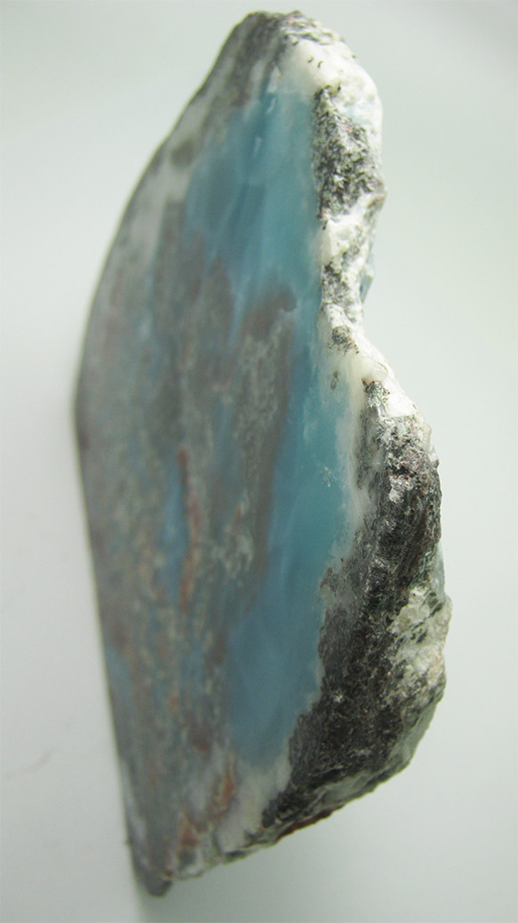 ラリマー　原石　【送料込】　LMRG005　ドミニカ共和国の鉱山から　larimar 5枚目の画像