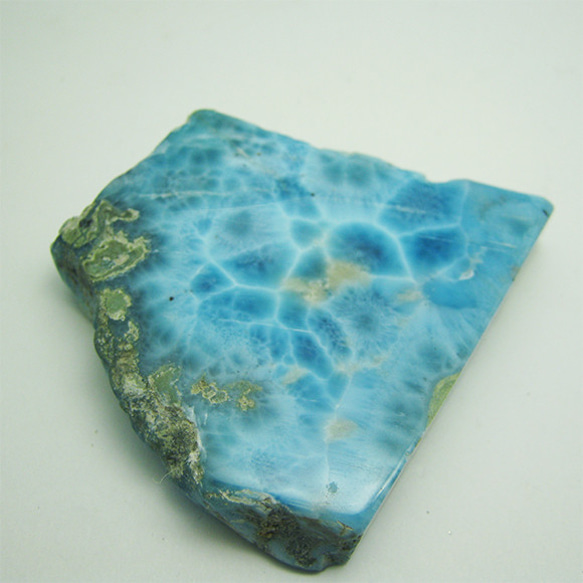 ラリマー　原石　【送料込】　LMRG010　ドミニカ共和国の鉱山から　larimar　直輸入 2枚目の画像