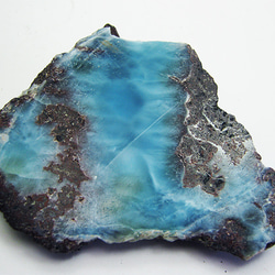 ラリマー　原石　【送料込】　LMRG013　ドミニカ共和国の鉱山から　larimar　直輸入 1枚目の画像