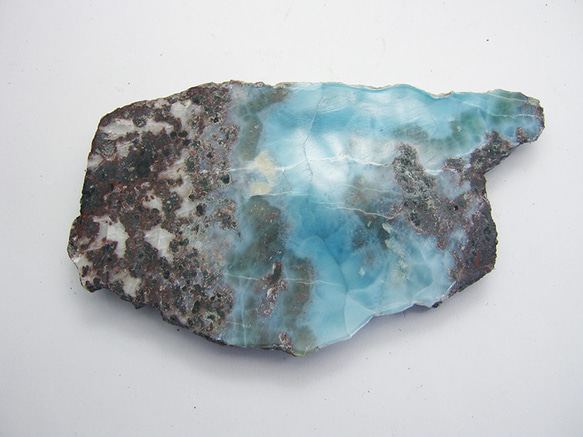 ラリマー　原石　【送料込】　LMRG029　ドミニカ共和国の鉱山から　larimar 1枚目の画像