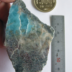 ラリマー　原石　【送料込】　LMRG033　ドミニカ共和国の鉱山から　larimar　直輸入 6枚目の画像
