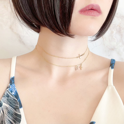 ゴールド:Cross My Heart:2連のクロスのチョーカーネックレス ゴールド:Cross My Heart:2連のクロスのチョーカーネックレス