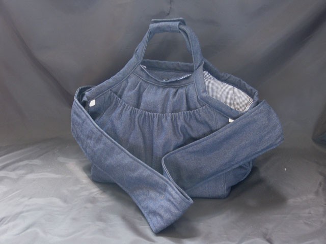 受注制作　ＬＬサイズ　肩ベルト丈１００センチ　小型犬用スリング、手提げ２ウェイデニムキャリーバッグ　紺ギンガム