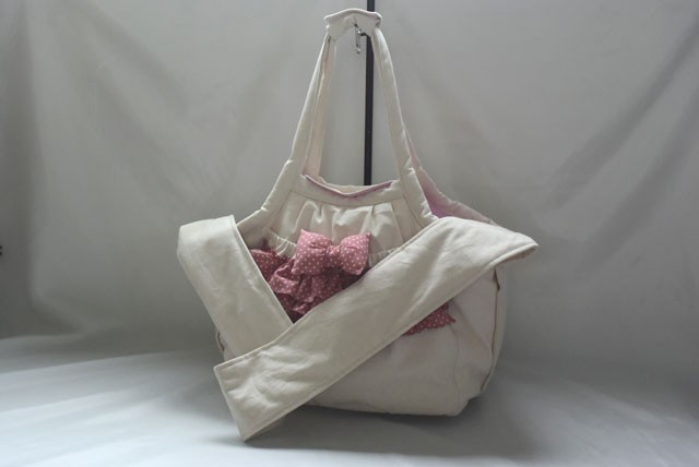 受注製作　ＬＬサイズ　肩ベルト１００センチ　フリル付き小型犬用スリング　ショルダー兼用２ウェイ　キャンバスキャリーバッグ