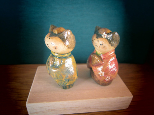 木彫猫立雛 3枚目の画像