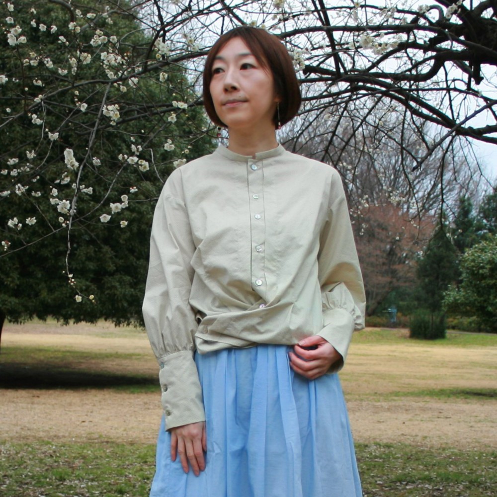 オーガニックコットン水玉プリントKotori刺繍ボリュームスリーブカシュクールシャツBL250