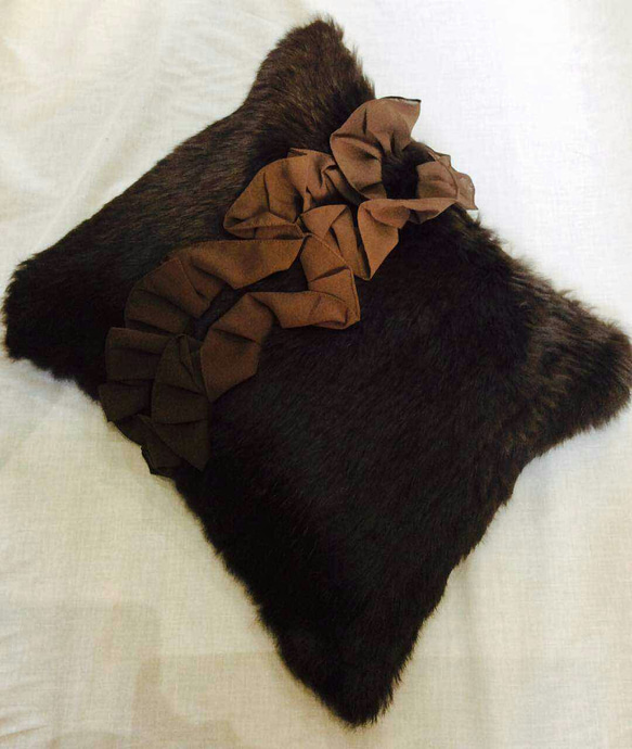 New!! ⚫⚪ Rabbit fur Cushion cover Brown ⚫⚪ 1枚目の画像