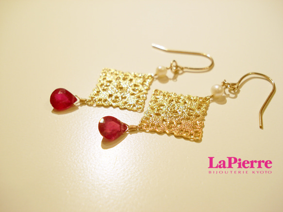 -LaPierre-*RUBY*laced-piace（ルビーピアス） 1枚目の画像