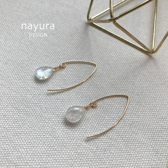 14KGF Moonstone Drop V-shape earrings 第2張的照片