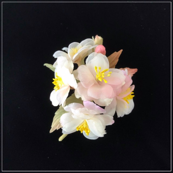 布花 桜のコサージュ(本絹シルク使用） 8枚目の画像