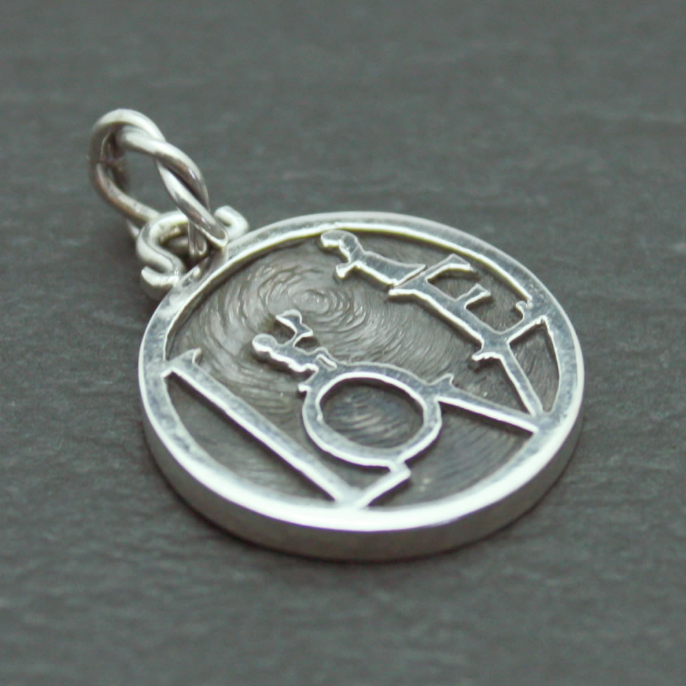 LOVE MINI COIN PENDANT　ペアで着けれるシルバーのペンダント