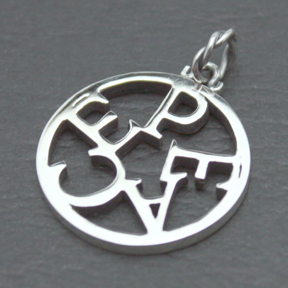 PEACE COIN PENDANT　ペアで着けれるシルバーのペンダント