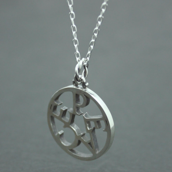 PEACE COIN PENDANT　ペアで着けれるシルバーのペンダント 8枚目の画像