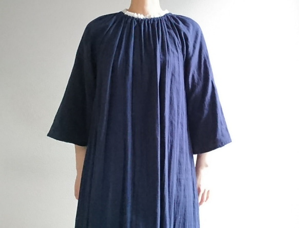 <creema限定>Ruffled collar  onepiece　double gause 濃紺 2枚目の画像