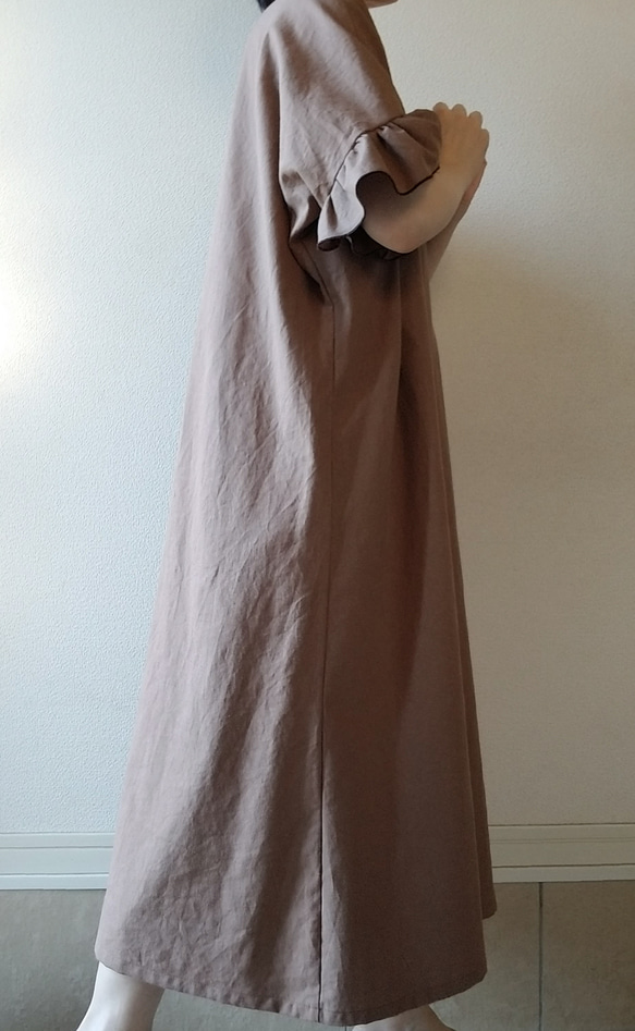 〈Creema限定〉ヒラヒラ袖がほっそり涼しげ♪　ゆったりと心地良いハーフリネンのワンピース　 胡桃色 16枚目の画像