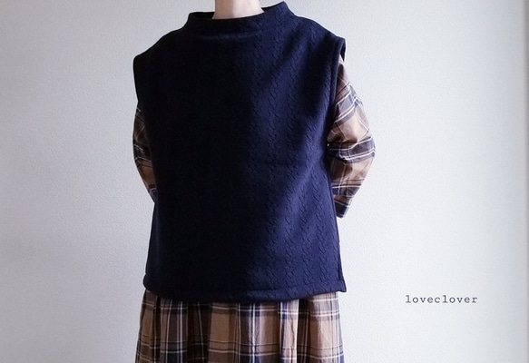 新作<creema限定>Bottle neck no osumashi vest aranami navy 1枚目の画像