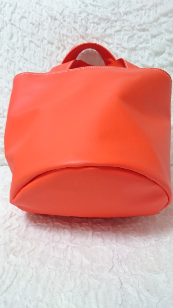 Synthetic leather　totebag　　-orange- 4枚目の画像