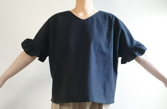 Creema限定　Hirahira sode flare pullover  harf linen 漆黒 3枚目の画像