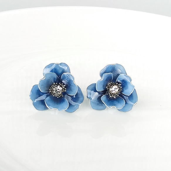 blue rose アンティークブルー のお花　【両耳】ピアス・イヤリング（直径20mm）＆ 【片耳】イヤーカフ 9枚目の画像