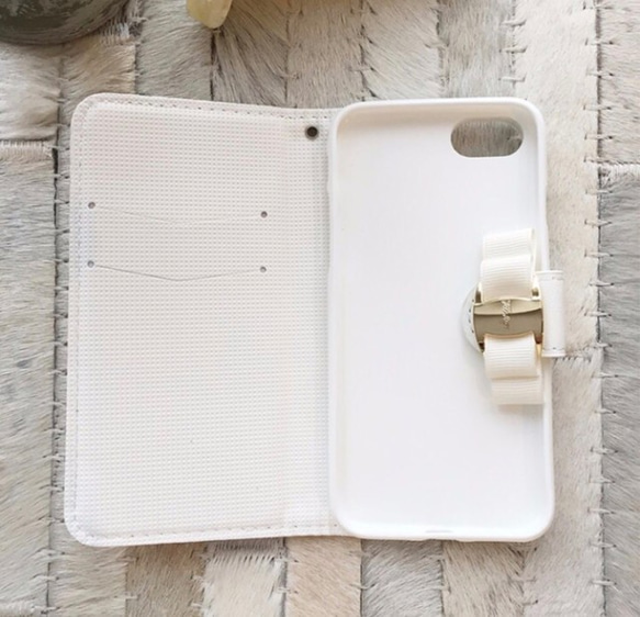 リボン&キルティング 手帳型ケース スマホケース iPhoneケース キルティング  ホワイト 白 シルバー ゴールド 4枚目の画像