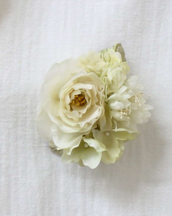 アイボリーなバラとアジサイ･小花の3way布花コサージュ　＃C-2 2枚目の画像
