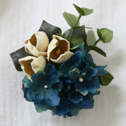 ブルーのアジサイ･ユーカリ･小花の3way布花コサージュ　＃C-3 1枚目の画像