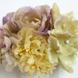 アンティーク風ほんのり紫のバラと小花の布花コサージュ　　C-4 2枚目の画像