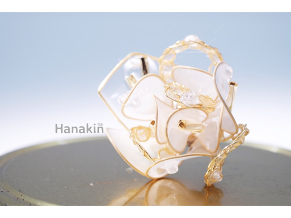 Hanakin花金 線絲編織冬花 白 手作飾品耳環（單顆） 第2張的照片