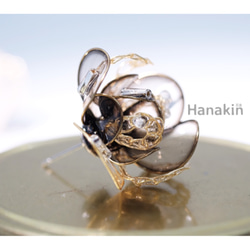 Hanakin花金 線絲編織冬花 透黑 手作飾品耳環（單顆） 第3張的照片