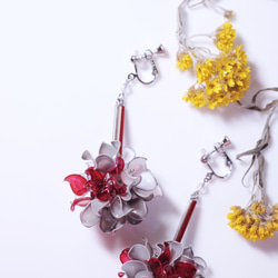 Hanakin花金 花球 紅灰雙管 手作飾品耳環 （一對） 第2張的照片